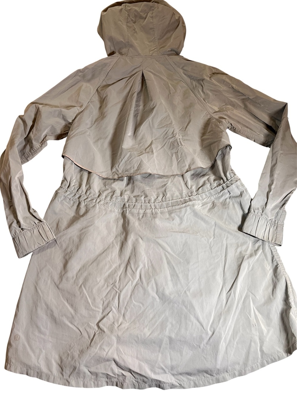 Lululemon Pack and Glyde jacket in a grey colorway. Water resistant 
Size 4 - Picture 7 of 11